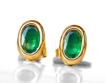 Solid gold studs earrings with natural oval emeralds - oval natural emerald - 14K gold studs earrings