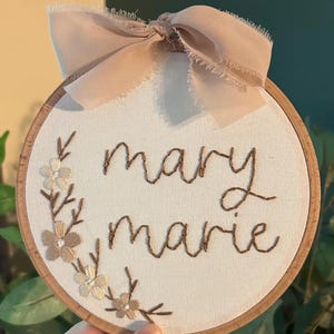 Hand Embroidered Name Hoop, Custom Baby Name Sign, Embroidered Name Sign for Photos, Baby Name Photo Prop