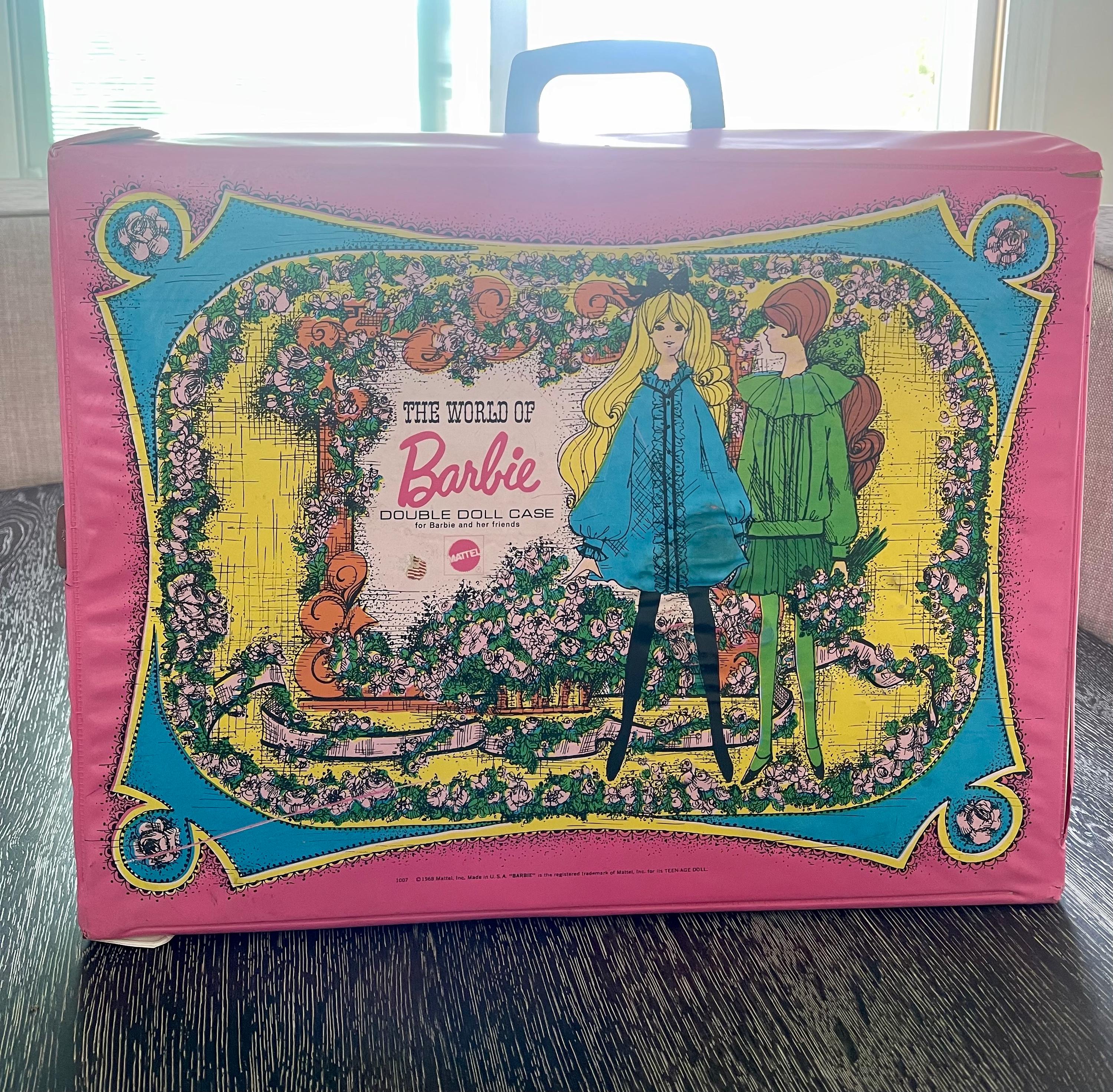 Lot Vêtements Barbie Vintage Avec Valise Années 60