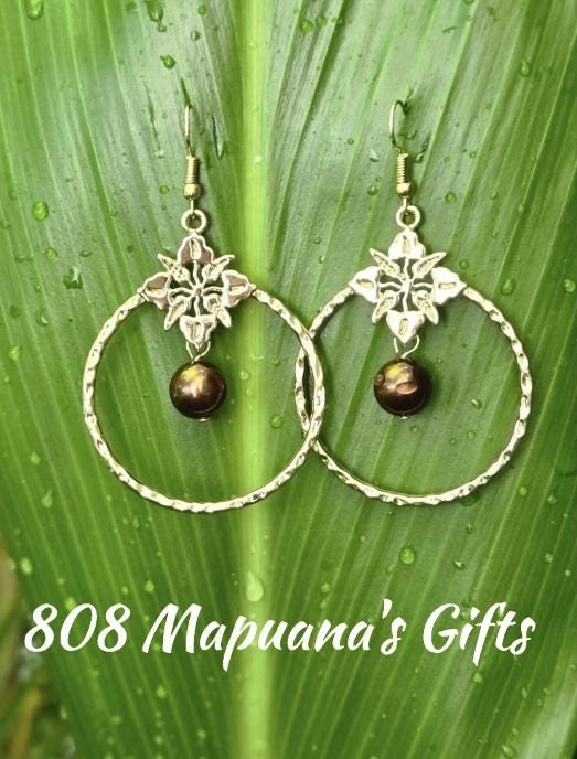 Hawaii's Collection Anthurium Quilted Hoop Earrings
