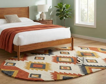Hand-Tufted Wool Oval Rug | Southwestern Aztec Geometric Design