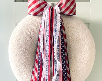Juego de cintas patrióticas de barras y estrellas con lazo para corona de 28 a 30 pulgadas.