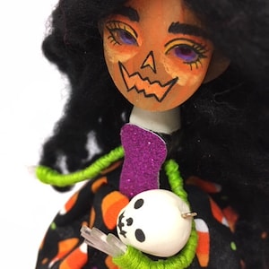 Jack o Lantern Clothespin Ornament, Jack o Lantern Doll, Halloween doll Jack o lantern Peg Doll, Halloween Decor, Halloween  Peg Doll