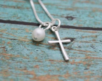 Confirmation Gift - Cross Necklace for Girls in Sterling Silver - Communion Gift - Minimalist Cross Necklace - Simple Cross Jewelry