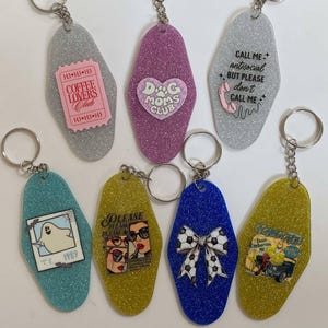 Acrylic Keychains/Retro Motel Keychain/Funny Keychains/Motel Keychain/Funny Gifts/Accessories/Custom Keychains