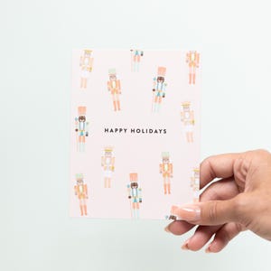 Cartão de Natal Quebra-Nozes Moderno Pinkmas Saudação de Natal Desenhado à Mão Cartão Quebra-Nozes Rosa Em Branco Dentro Presente Papelaria de Inverno Premium