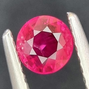 Rubin, 0,46 Karat natürlicher Rubin Rundschliff, erhitzter Rubin, loser Edelstein-Rundschliff, AAA-Qualität, loser Edelstein, feiner Rubin, Rubin für Schmuck