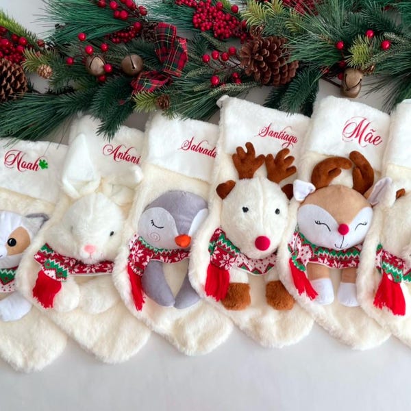 Calcetines navideños familiares con nombre bordado 2024, rojos y blancos, lindos calcetines para niños y niñas: oso, conejo, pingüino, zorro y reno.
