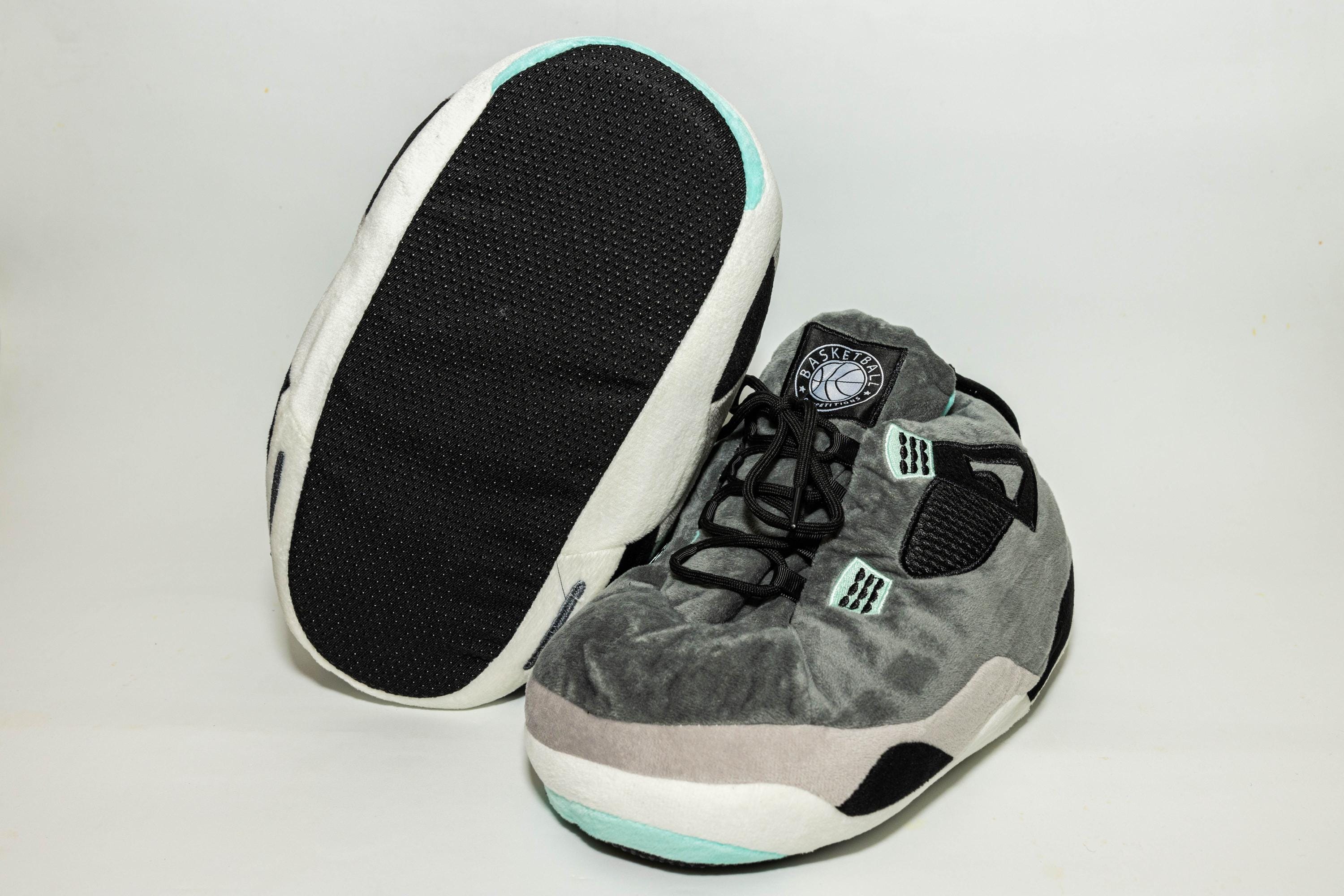 air jordan fuzzy slippers