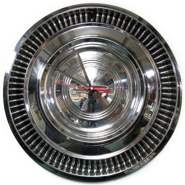 1963 Oldsmobile Hubcap Clock - Olds Hub Cap Classic Car Wall Decor - Present For Him - Father's Day Gift For Dad - Dad's Garage Decor