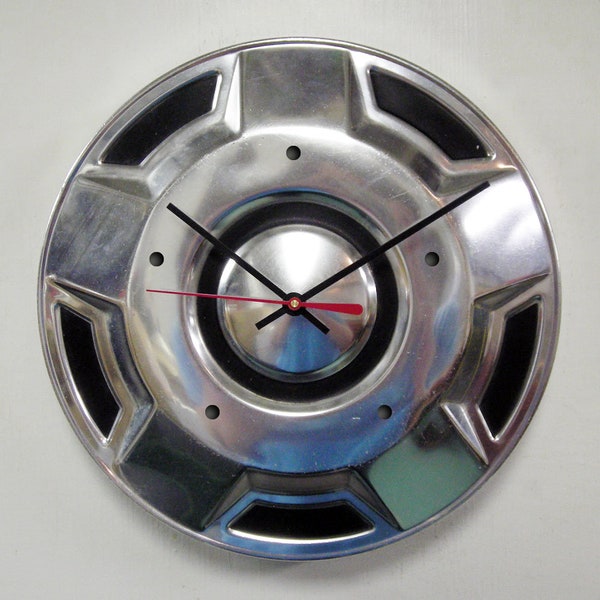 Ford Truck Clock - 1960 - 1989 Pickup Bronco Hubcap - Gifts for Him - Boyfriend Christmas Present - Husband Gift