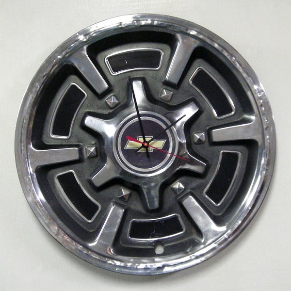 Chevy Wall Clock 1977 - 1988 Chevrolet Blazer Pickup Truck Van Hubcap Clock - 1978 1979 1980 1981 1982 1983 1984 1985 1986 1987