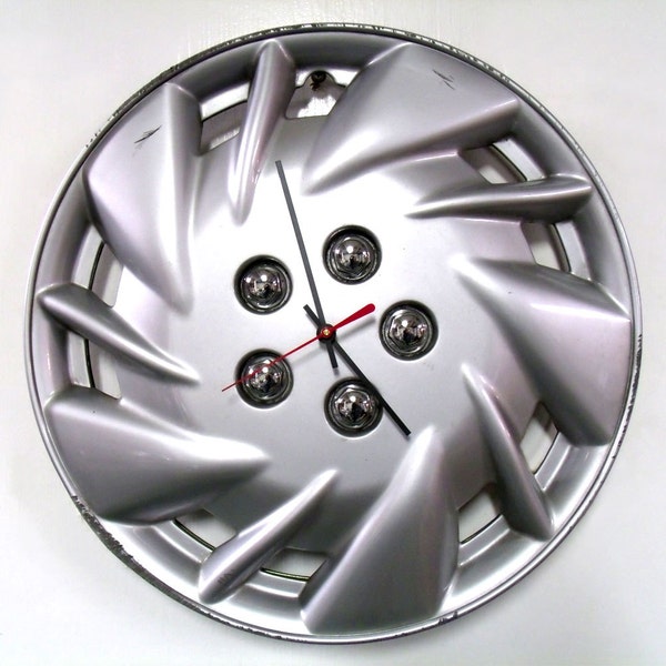 Silver Swirl Hubcap Clock - Recycled Automotive Hub Cap - Large Wall Clock - Kids Room Decor