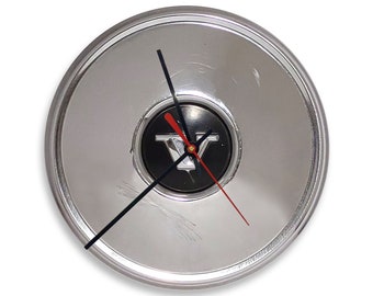 1965 - 1970 Volvo Hubcap Wall Clock - 122 122s 123gt 142 144 1800 1800s P1800 Series Automotive Hub Cap Father's Day Gift Car Enthusiast