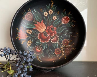 Norwegian Rosepainted Wooden Bowl from 1977 /  Vintage Handpainted Rosemaling / Scandinavian Home Decor
