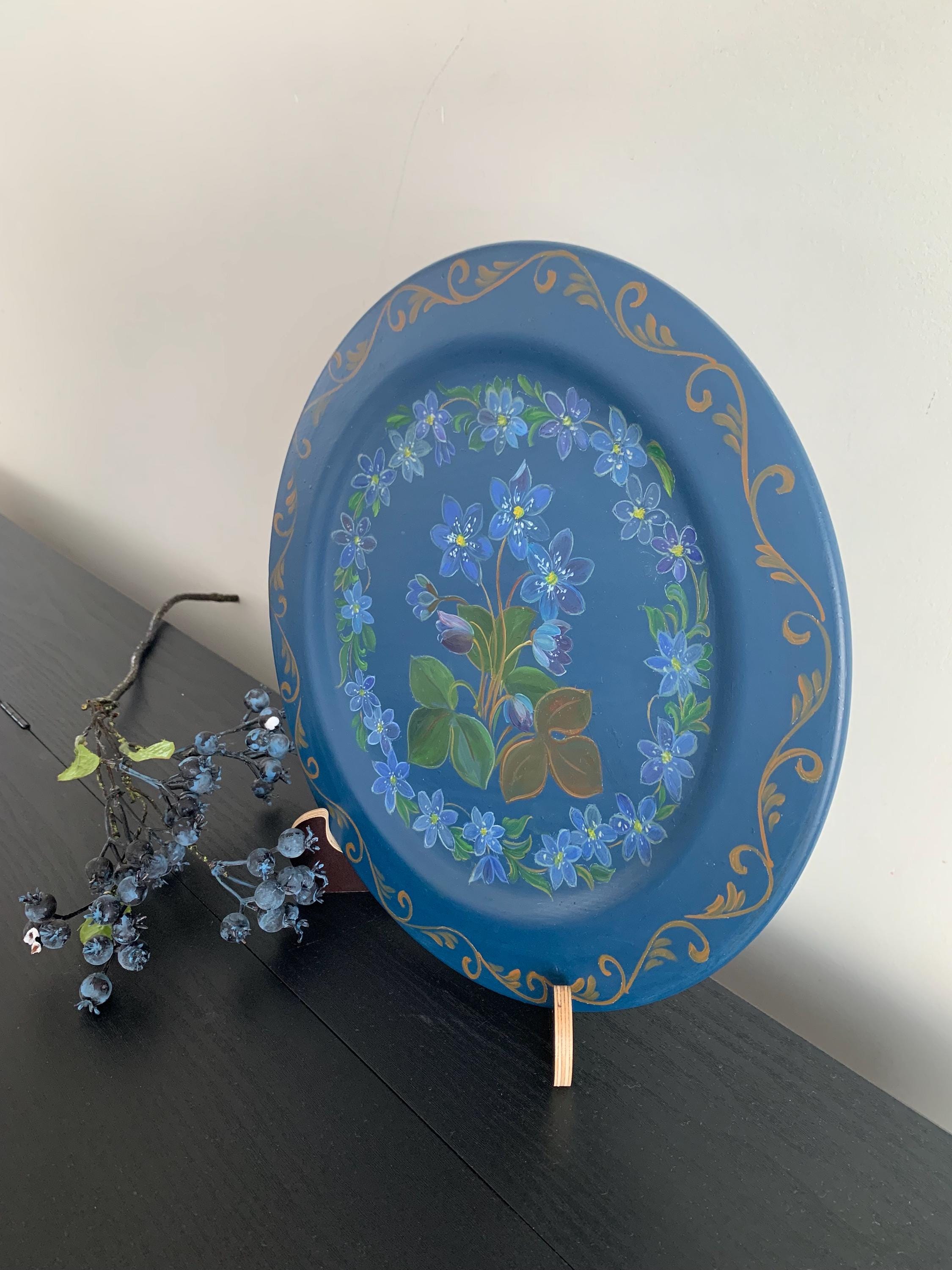 Vintage Handpainted Wooden Plate / Norwegian Rosemaling / Rosepainted Wall Art / Scandinavian Home Decor