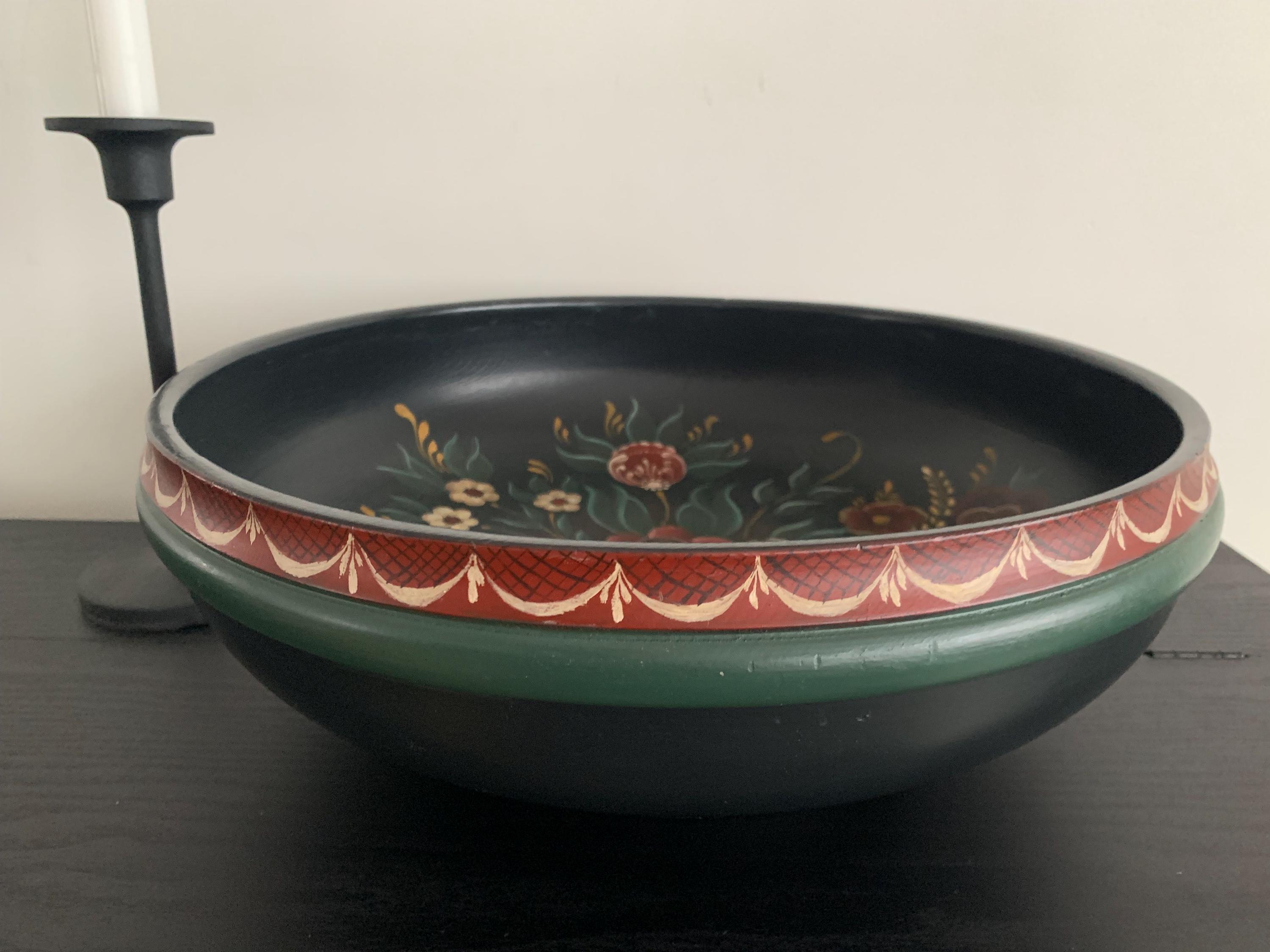 ノルウェーのローズペイント木製ボウル（1977年製）/ヴィンテージ