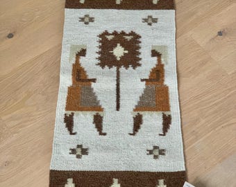 Vintage Wool Table Runner: Handmade Norwegian Tapestry