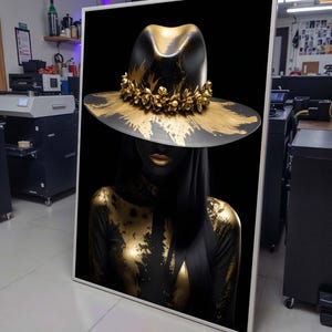 Ritratto di donna in nero e oro - Arte murale su tela di donna, arte dorata, elegante grande arte murale per soggiorno, incorniciata pronta da appendere