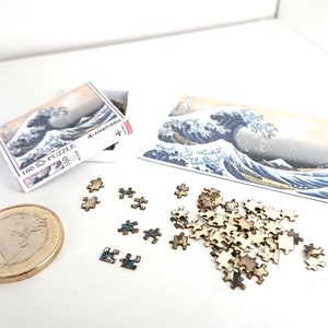 Dollhouse miniature real puzzle. It works. 160 pieces.&quot;The Great Wave of Kanagawa&quot; - Hokusai