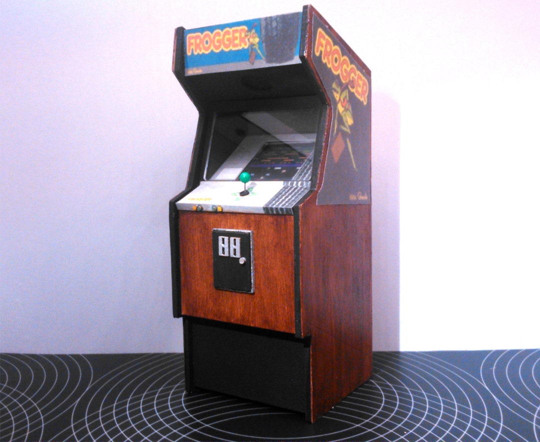 Miniature Arcade Machine, Frogger Game, 1/12 Dollhouse Scale Etsy