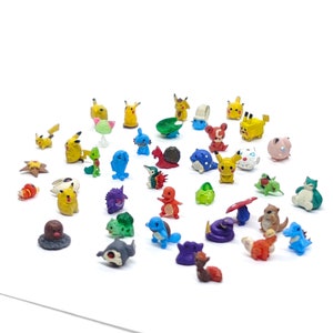 Dollhouse miniature real capsule toys gashapon with mini Pokemon toys, 1/12 scale image 5
