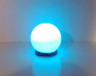 Moderne kleine Kugel led Lampe, 1/12 Miniatur für Puppenstuben