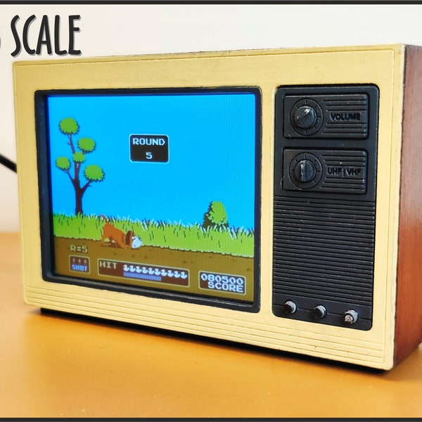 Miniature working retro 80s TV, 1/6 scale (Playscale, Barbie, Blythe, Pullip, etc)