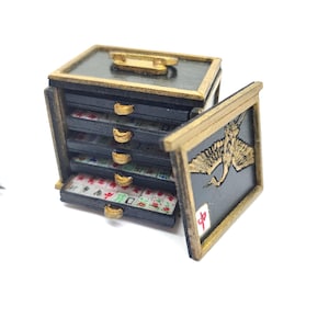 Miniatur Mahjong Spiel deluxe. 1/12 für Puppenhäuser oder Roomboxen .