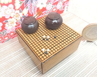 Vintage Japanese Go Board Set, Kaya Wood : Slate & Clam Shell