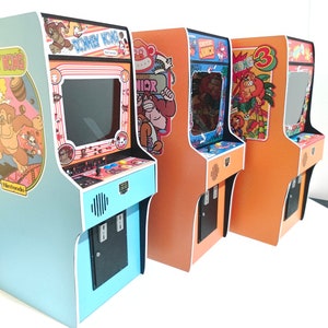 Miniature arcade machine, Donkey Kong game, 1/6 scale Playscale, New Wave Toys image 8