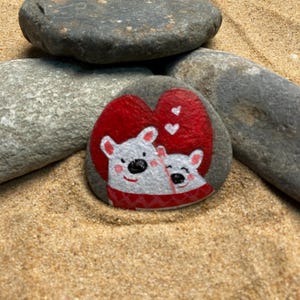 Hand Painted Polar Bears in Love Stone, painted stones, beach stones, personalized gift, mothers day, gifts for her, Unique Natural Decor