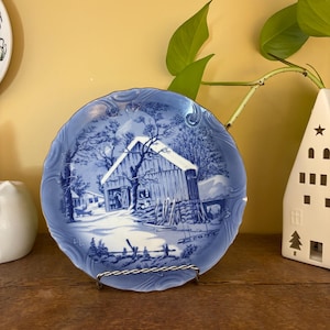 Vintage Currier & Ives Winter Homestead Plate: Blue White Transferware