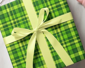 Plaid Wrapping Paper: Festive Gift Wrap, Eco-Friendly Packaging
