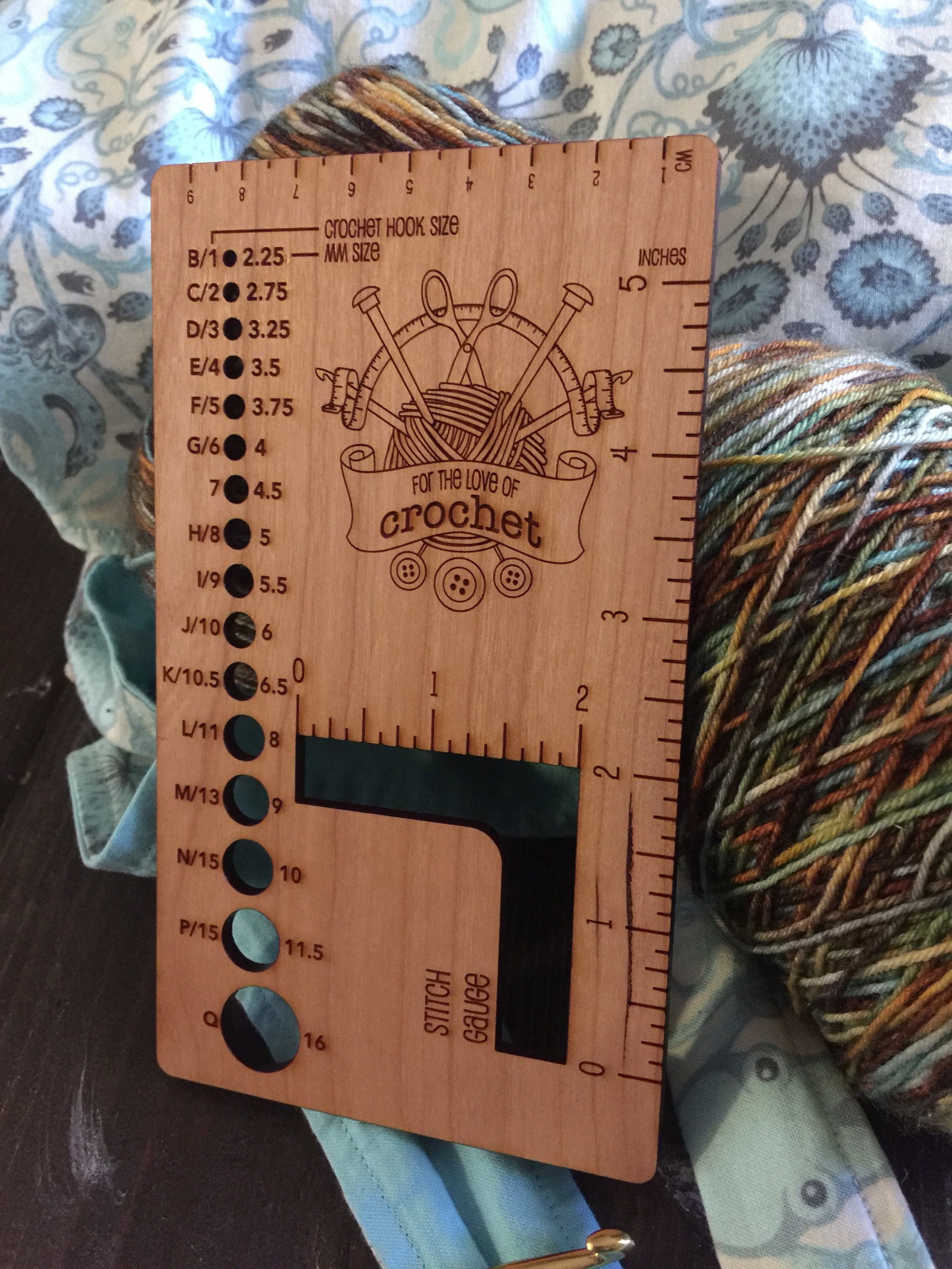Hook Gauge And Ruler For Crocheters