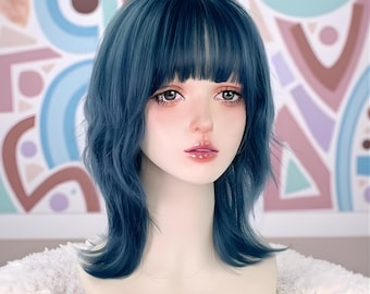 Peluca azul con flequillo, pelo sintético corto, liso y esponjoso, peluca de cosplay de anime Lolita para mujer, ideal para uso diario y para fiestas.