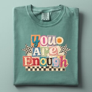 Maglietta vintage con lettere maiuscole "You Are Enough" / maglietta con affermazione positiva