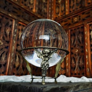 Supporto per sfere di cristallo vintage • Base espositiva in ottone con cherubino e angelo • Supporto per sfere ornate per sfere di cristallo, altari, decorazioni per stregoneria