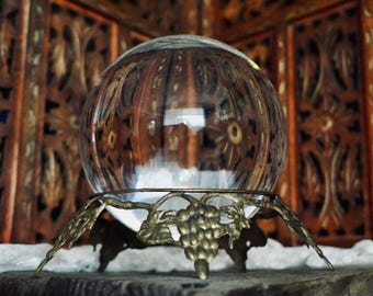 Vintage Brass Grape Crystal Ball Stand: Ornate Witchcraft Decor
