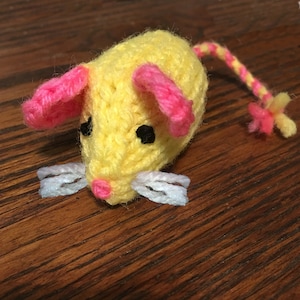 Li&#39;l Mousie Cat Toy Knitting Pattern