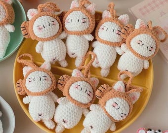 冬コーデ　ふわふわ子猫　ミルクティー子猫　ハンドメイド　あみぐるみ　キーホルダー il_340x270.6975963042_26ei.jpg