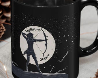Skyttens kaffemugg: Keramik, svart blank finish - Stjärnteckengåva