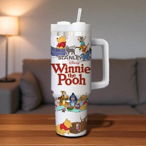 Winnie the Pooh Tumbler, Bärentasse mit Griff, Original Winnie the Pooh 40oz Becher, bester Geschenkbecher für Weihnachten