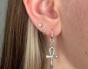 Sterlingzilveren Ankh Hoops - paar, oorbel, Huggie-oorbellen, 925 zilver, Ankh-oorbellen, Egyptische hiëroglief