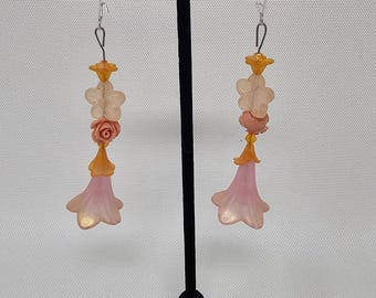 Floral earrings, Drop earrings, lightweight colorful fun earrings.