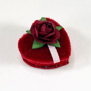 1/12 Scale Miniature Red Velvet Valentine Box image 1