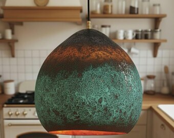 Lámpara colgante de cobre con pátina verde: lámpara de techo de cúpula hecha a mano para una isla de cocina rústica de estilo rústico.