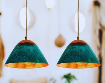 Handgjord taklampa i grön patina i koppar, hamrad köksö, oxiderad kupoltaklampa, rustik taklampa
