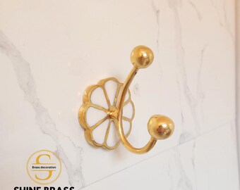 Stylish resin brass wall hooks organizer, Handmade decorative brass hook, Flower shaped wall hooks brass, Elegant brass and resin coat hooks