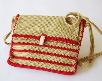 Valentine's Day purse Red---Green Dindin Cotton.  a vintage plastic  button. knit with two needles Free shipping